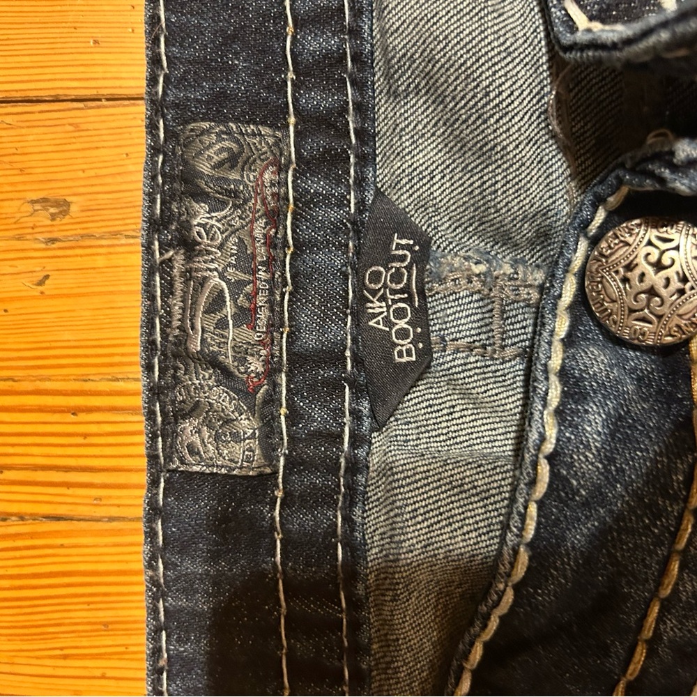 Silver Jean CO Dark Blue Denim Jeans with Contrast Stitching - Picture 6 of 7